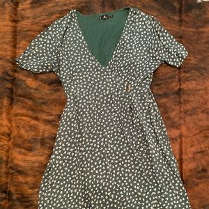 Large green Roxy dress with flowers